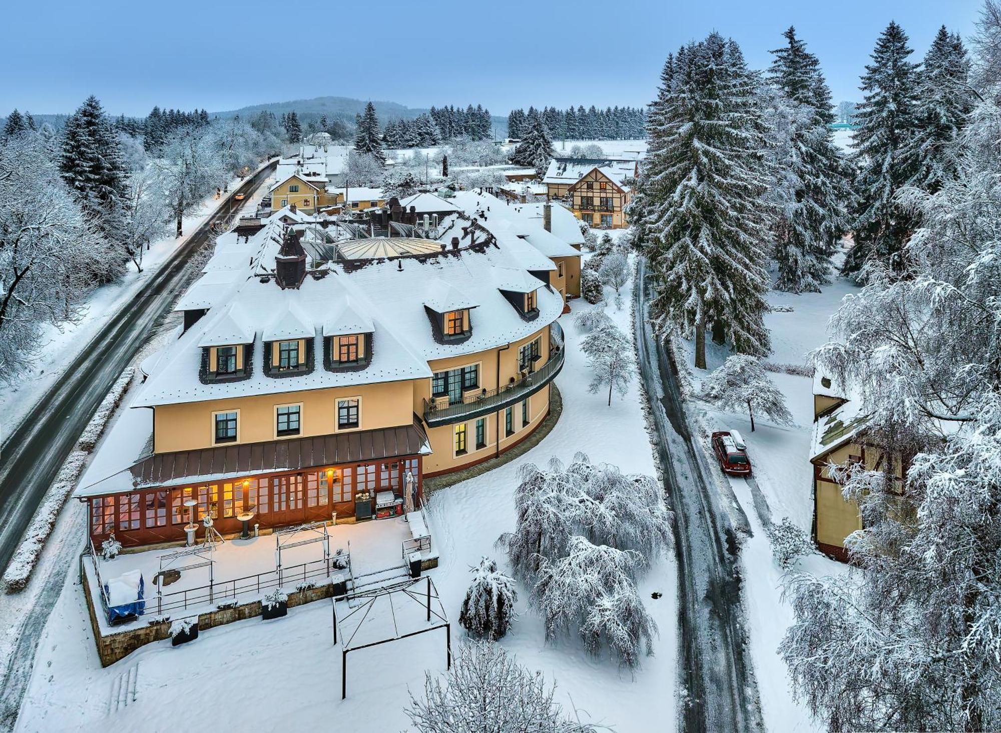 Hotel Morris Relax & Wellness Mariánské Lázně Dış mekan fotoğraf